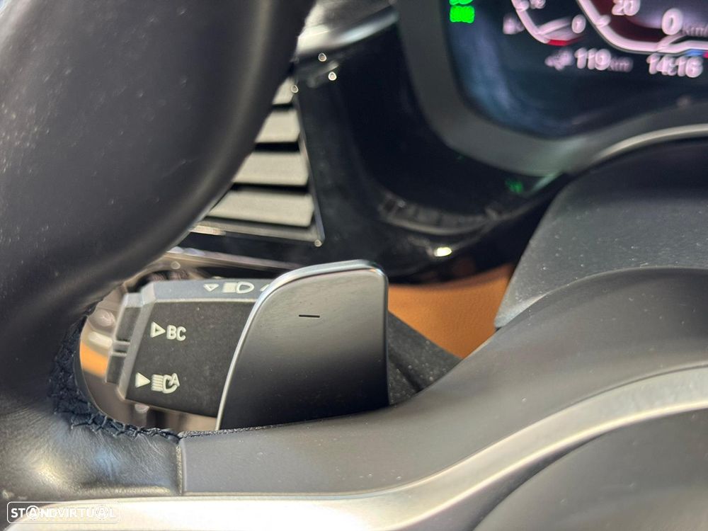 BMW 530 e Pack M - 23