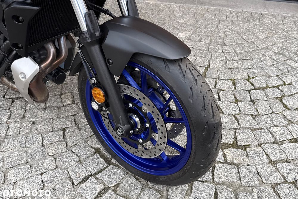 Yamaha MT - 4