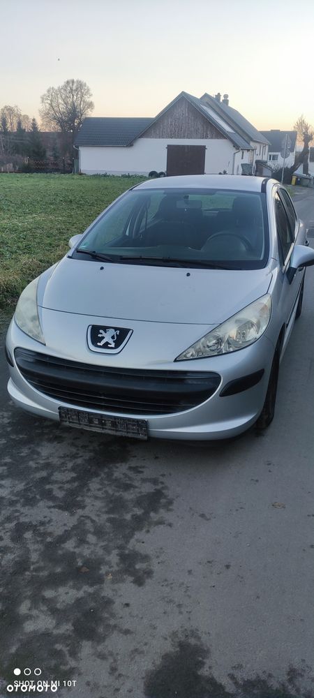 Peugeot 207 75 Filou - 12