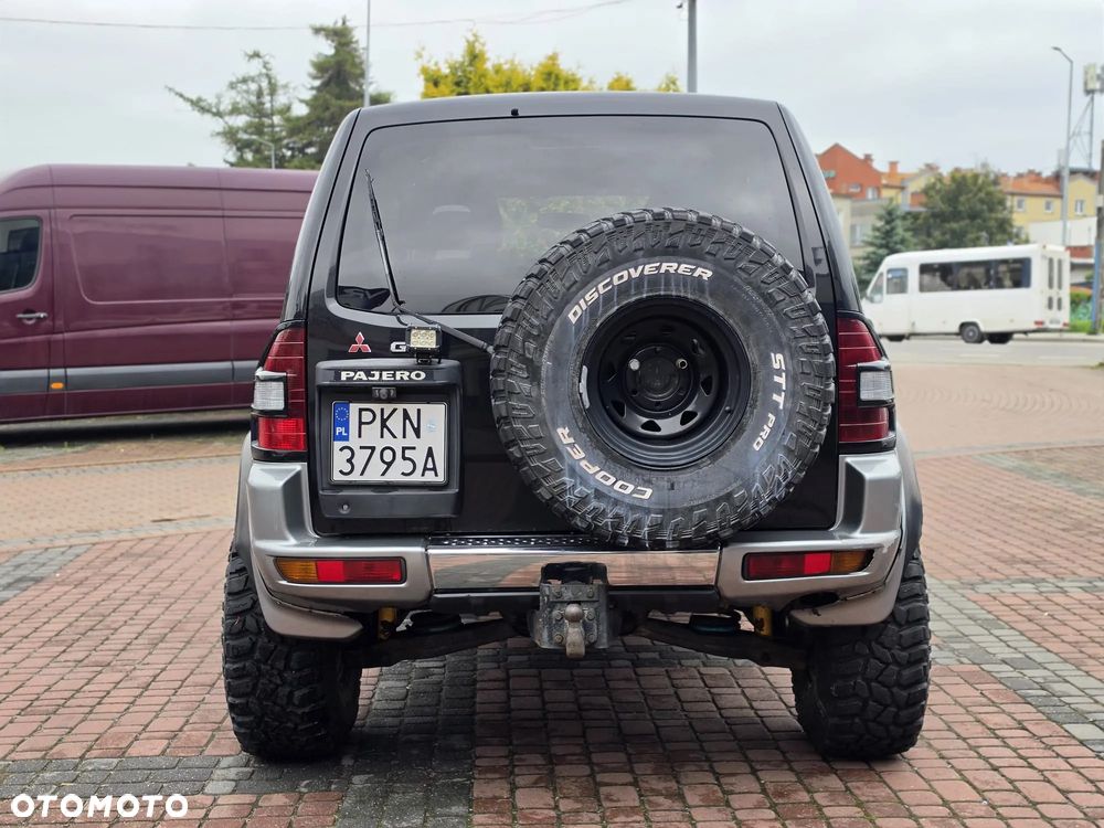 Mitsubishi Pajero - 6