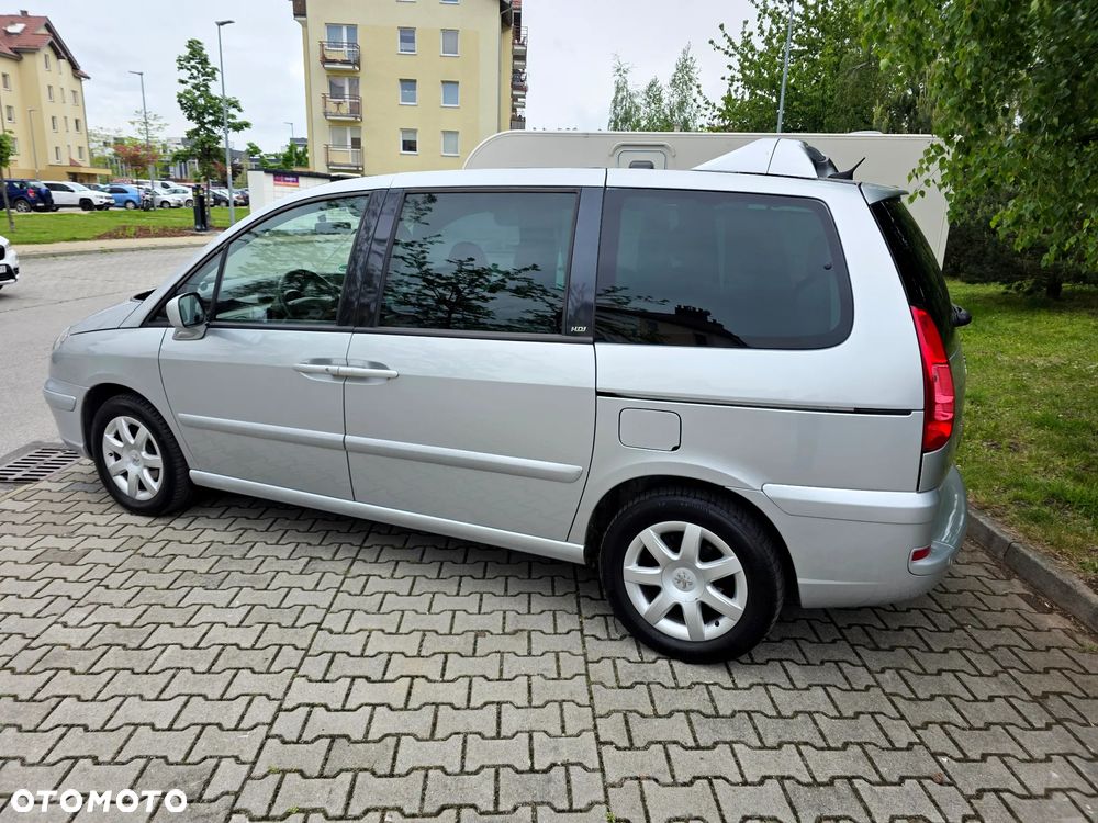 Peugeot 807 HDi 135 Premium - 21