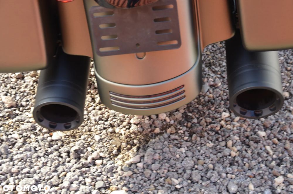 Harley-Davidson Touring Street Glide - 25