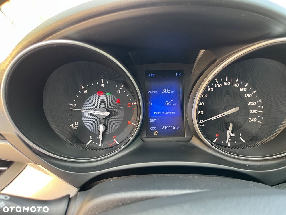 Toyota Avensis 2.0 D-4D Premium - 8
