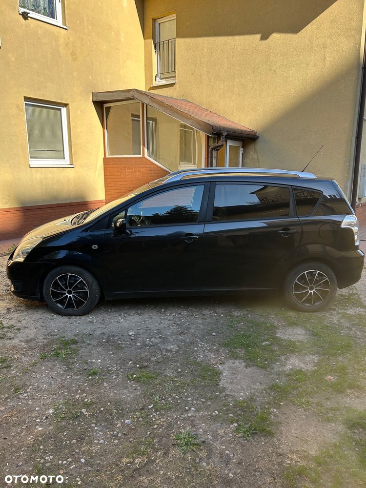 Toyota Corolla Verso 2.2 D-4D Premium - 5