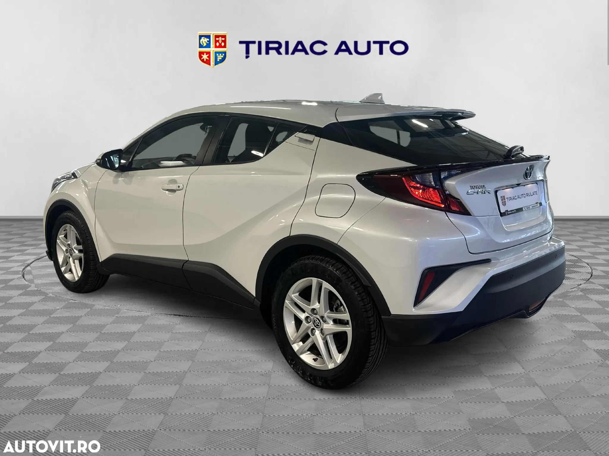 Toyota C-HR - 3