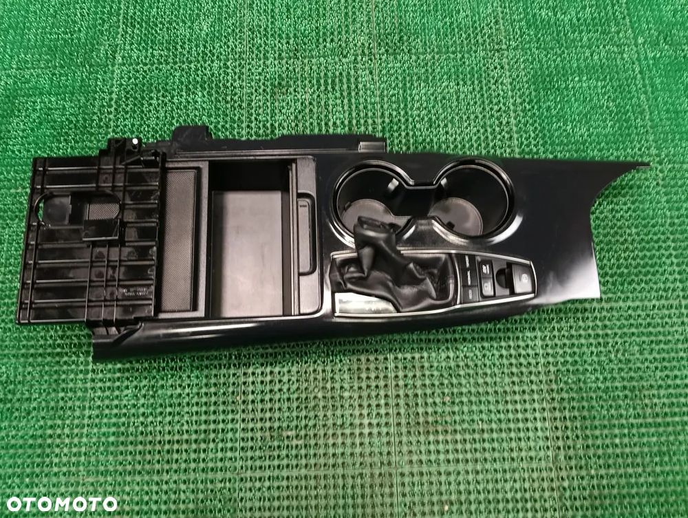 TOYOTA CAMRY 19-24r Ładowarka Indukcyjna Panel Tunelu Środkowego RÓŻNE KOLORY - 13