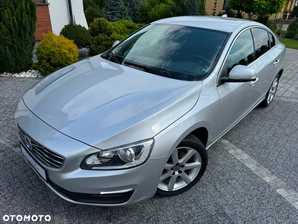 Volvo S60 D2 Momentum - 14