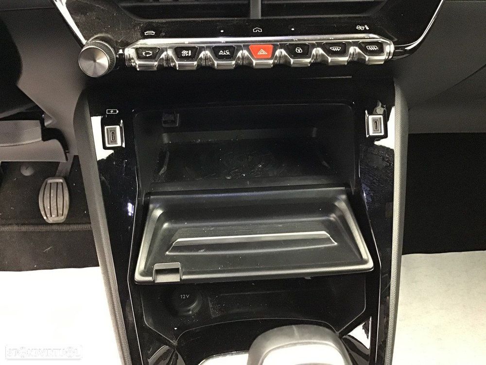 Peugeot 2008 PureTech 100 Allure - 16