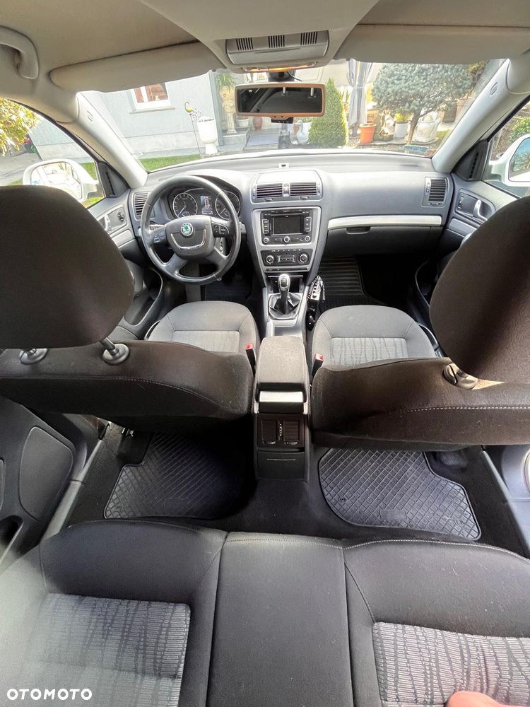 Skoda Octavia 2.0 TDI DPF Elegance - 10