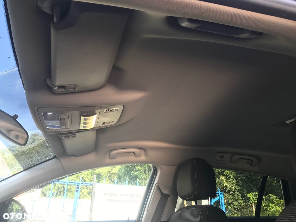 Opel Insignia - 29