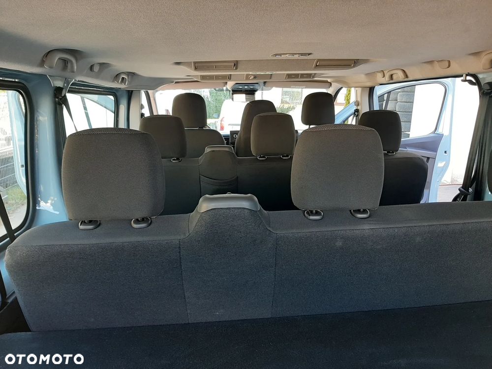 Renault Trafic 2.0 dCi - 29