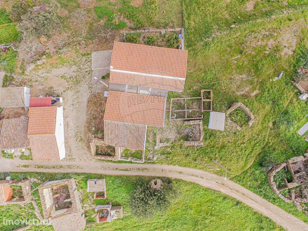 Moradia T1 para venda - Grande imagem: 3/6