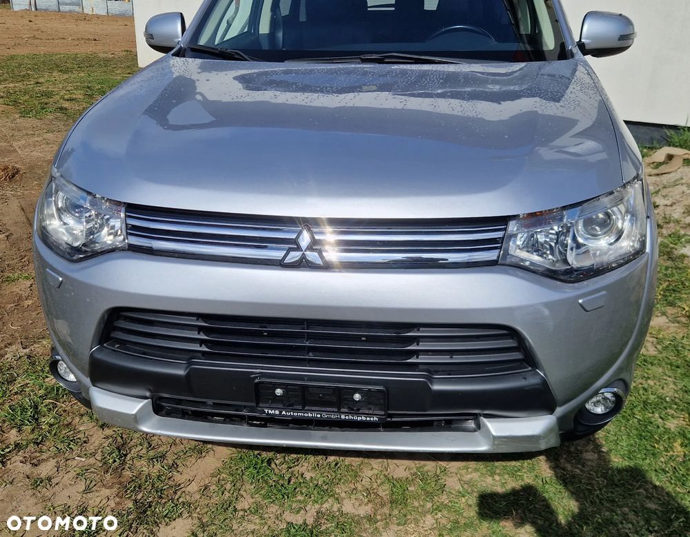 Mitsubishi Outlander 2.0 4WD Top - 3