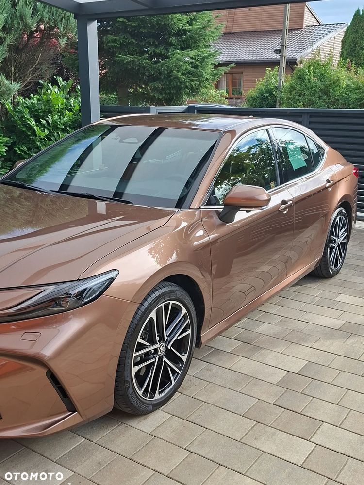 Toyota Camry 2.5 Hybrid Executive CVT - 3