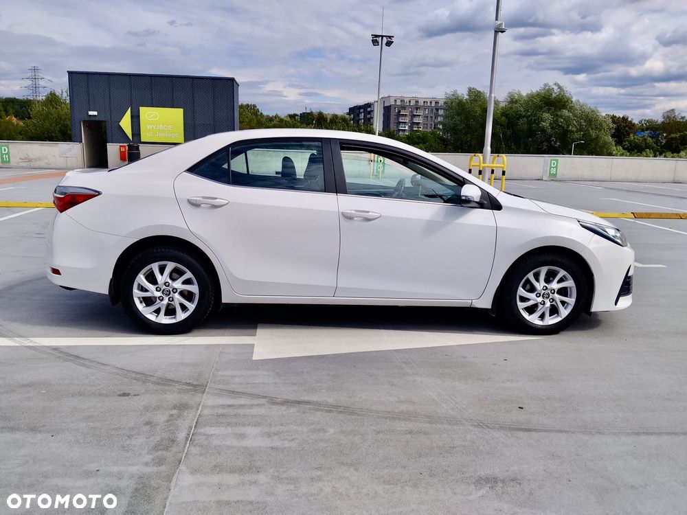 Toyota Corolla 1.6 Comfort - 3
