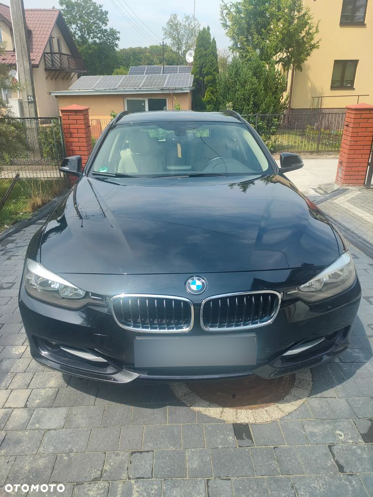 BMW Seria 3 320d Sport Line - 2