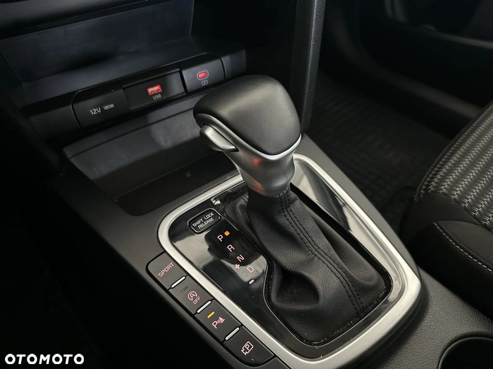 Kia Ceed 1.5 T-GDI M DCT - 16