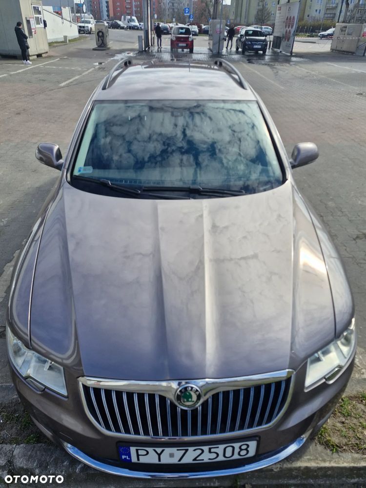 Skoda Superb 1.6 TDI GreenLine - 4