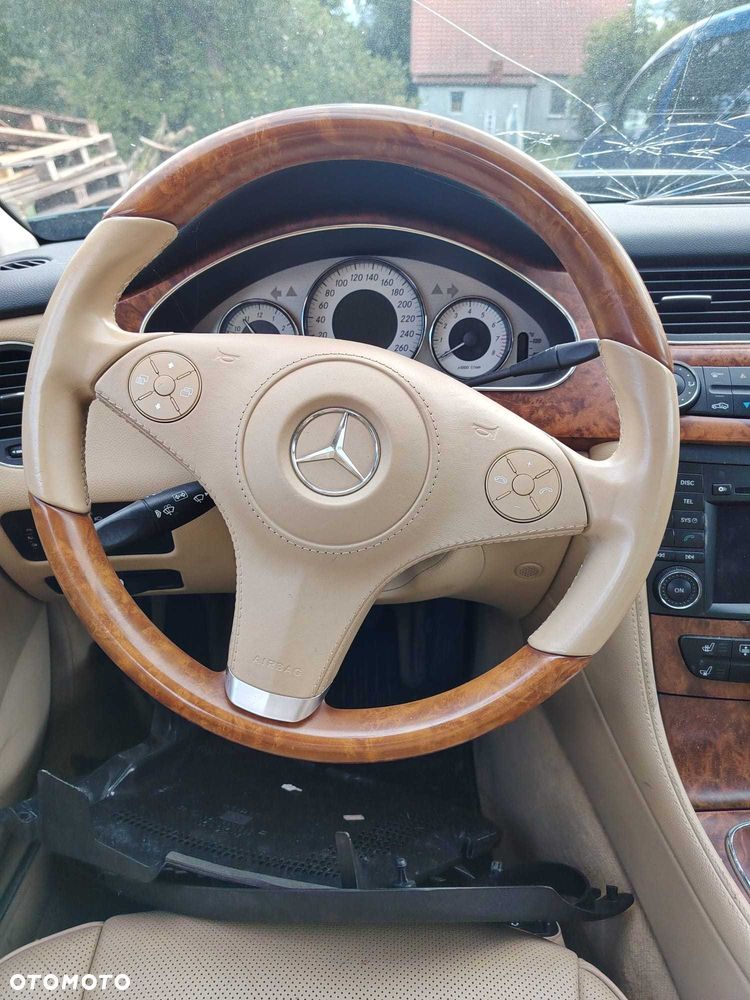 Mercedes-Benz CLS - 2
