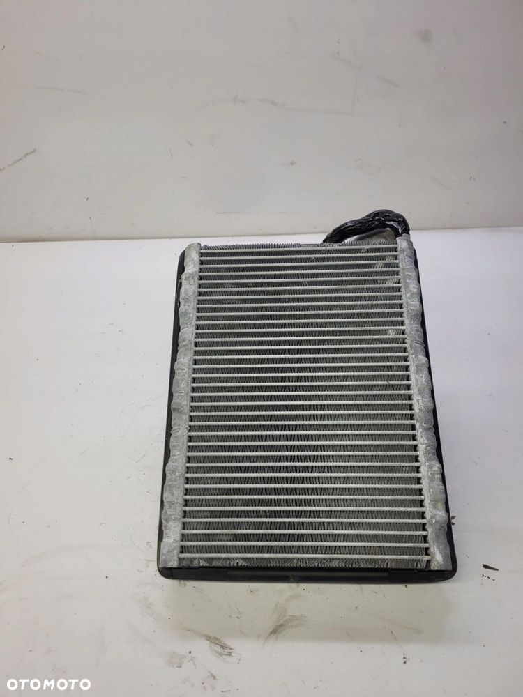 PAROWNIK SKRAPLACZ KLIMATYZACJI CHŁODNICA AUDI A4 B9 A5 8W HH017002 - 3