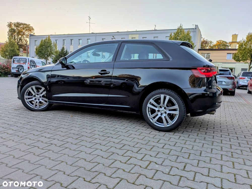 Audi A3 1.6 TDI S tronic - 12