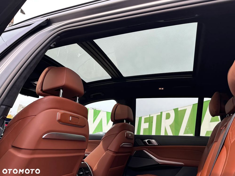BMW X7 M60i xDrive mHEV sport - 28