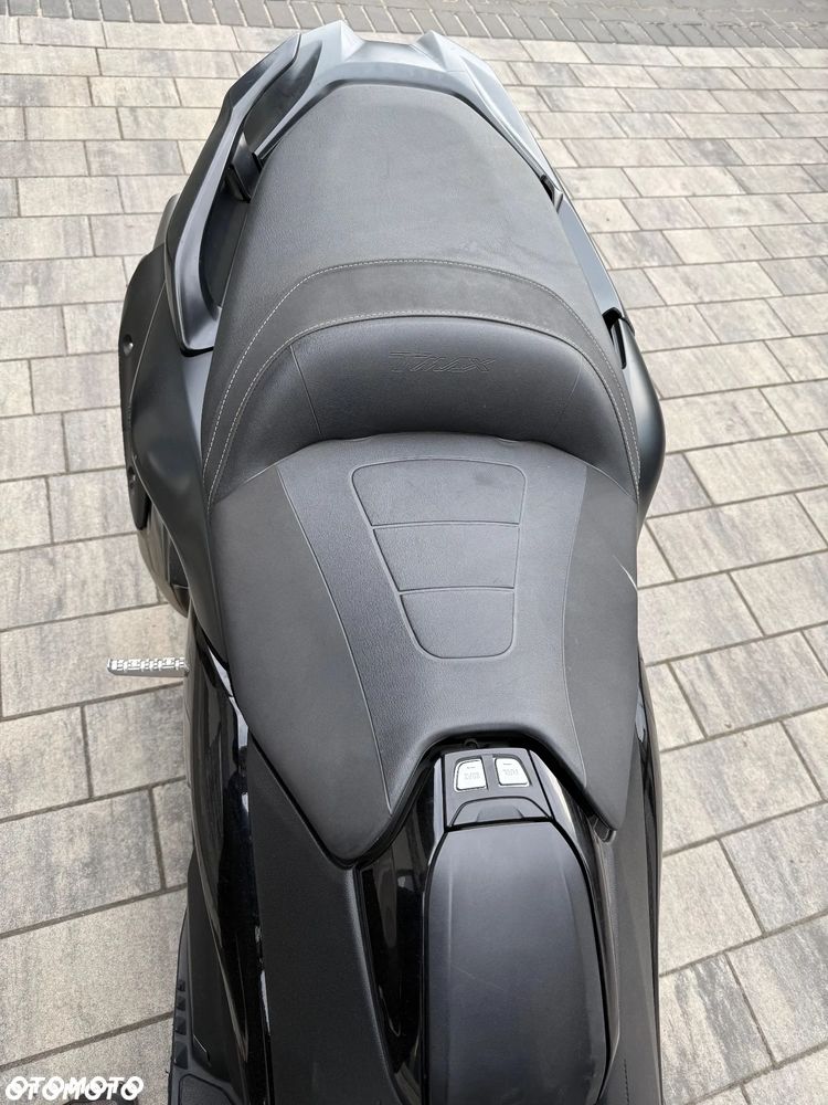 Yamaha Tmax - 13