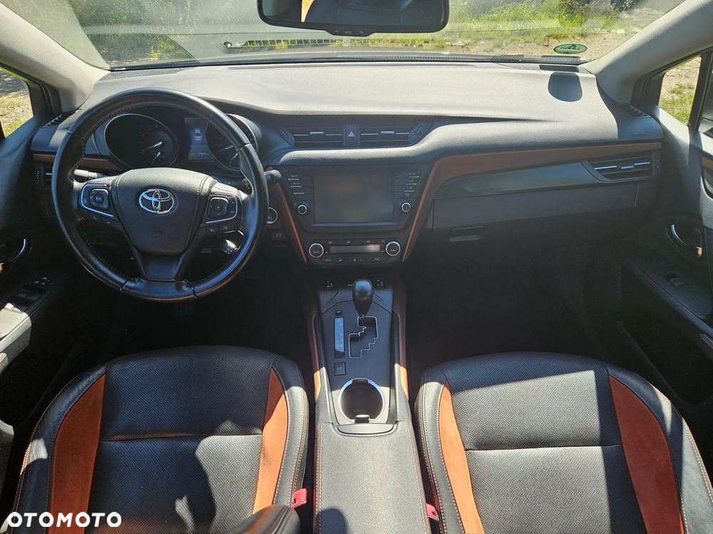 Toyota Avensis 1.8 Premium MS - 4