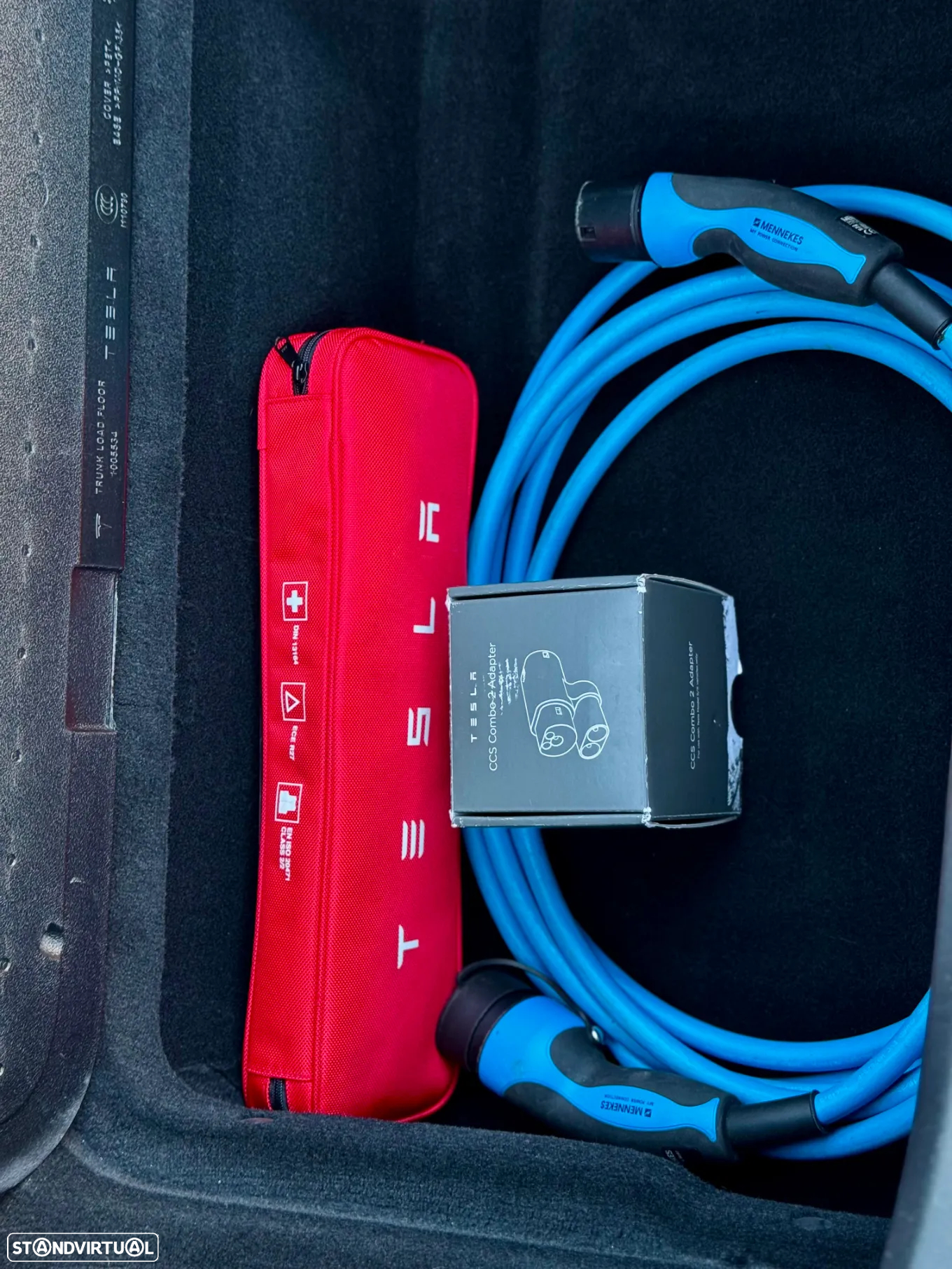 Tesla Model S - 38