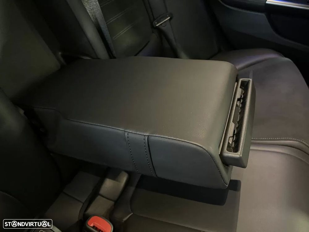 Mercedes-Benz C 300 e AMG Line - 20