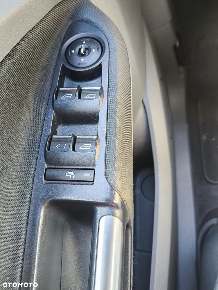 Ford Grand C-MAX - 8