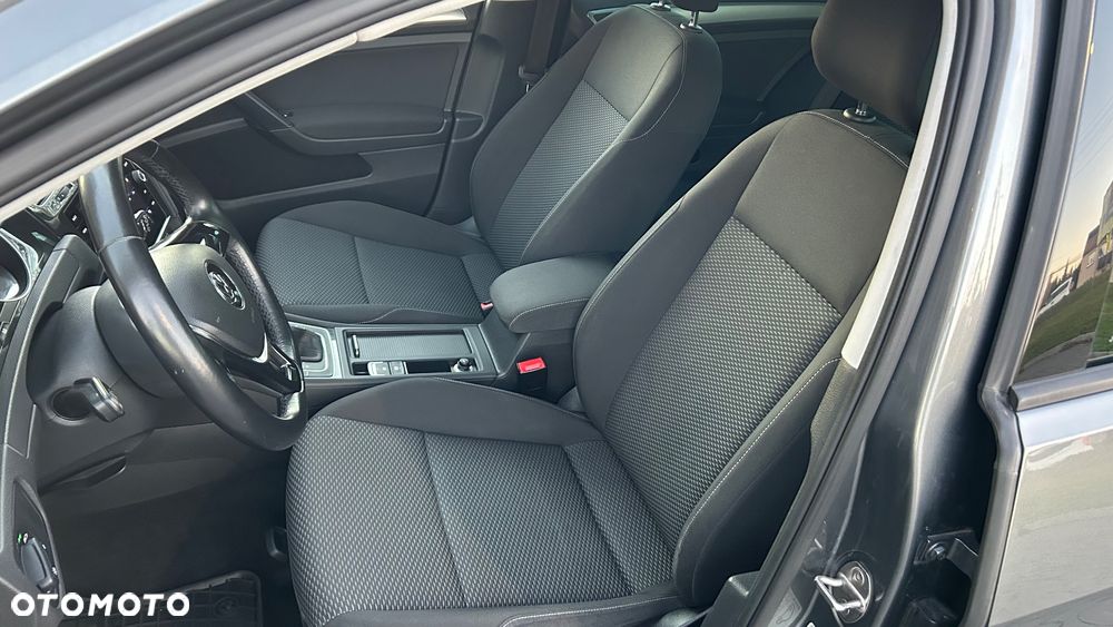 Volkswagen Golf 1.0 TSI (BlueMotion Technology) DSG Comfortline - 23