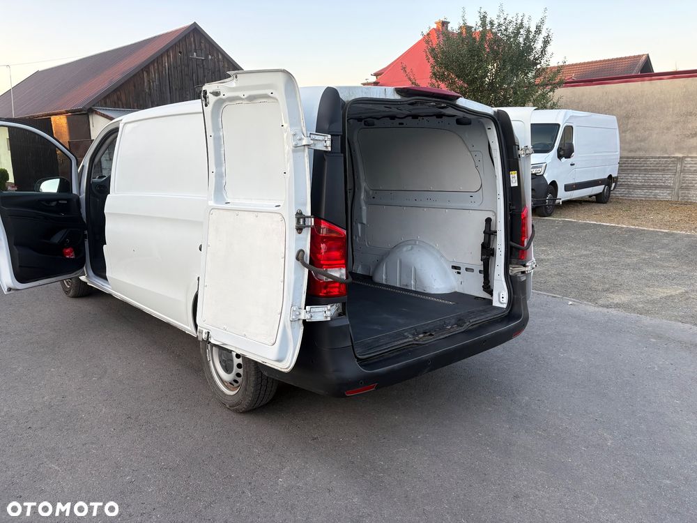 Mercedes-Benz Vito - 20