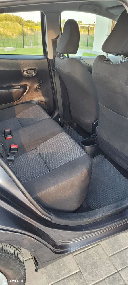 Toyota Yaris 1.0 Active - 11