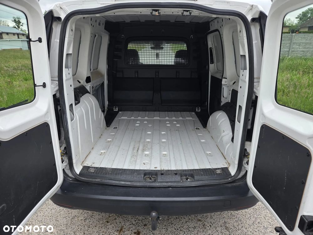 Volkswagen Caddy - 5