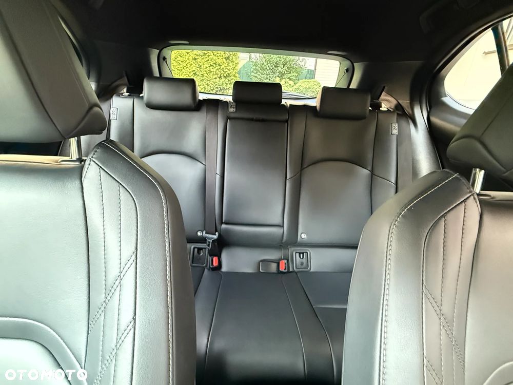 Lexus UX 250h F Sport 2WD - 8
