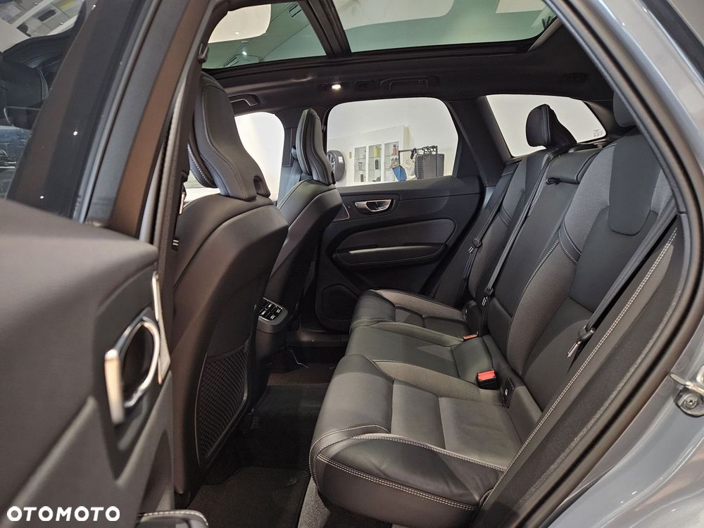 Volvo XC 60 - 35