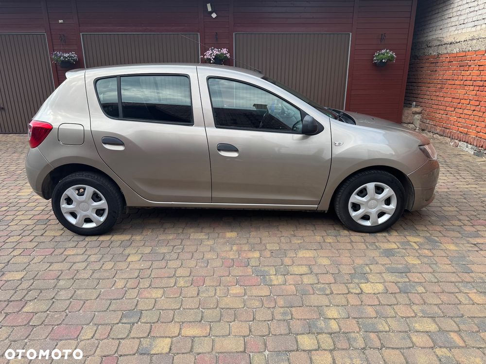 Dacia Sandero 1.2 16V - 9
