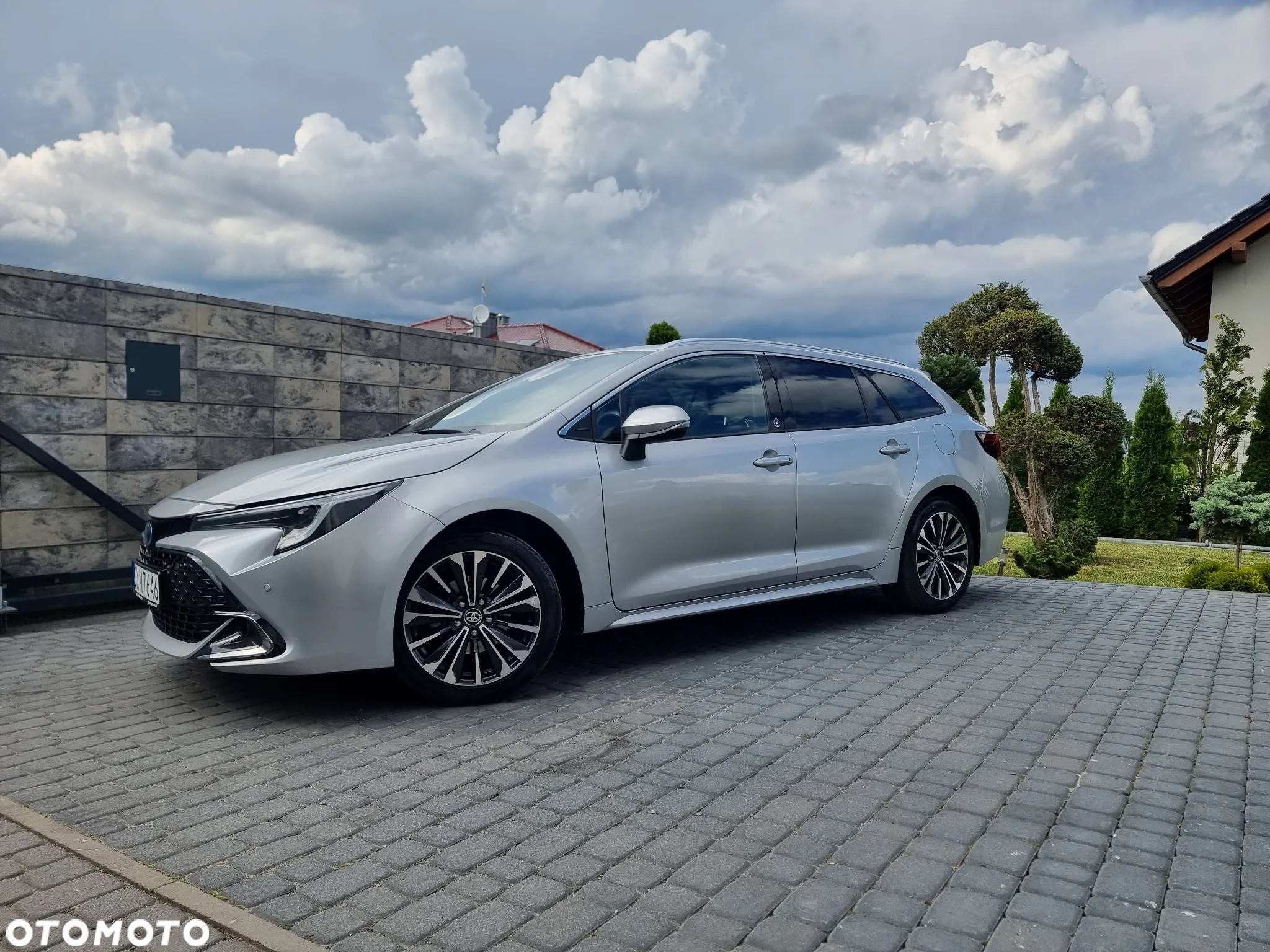 Toyota Corolla 1.8 Hybrid Touring Sports Team Deutschland - 25