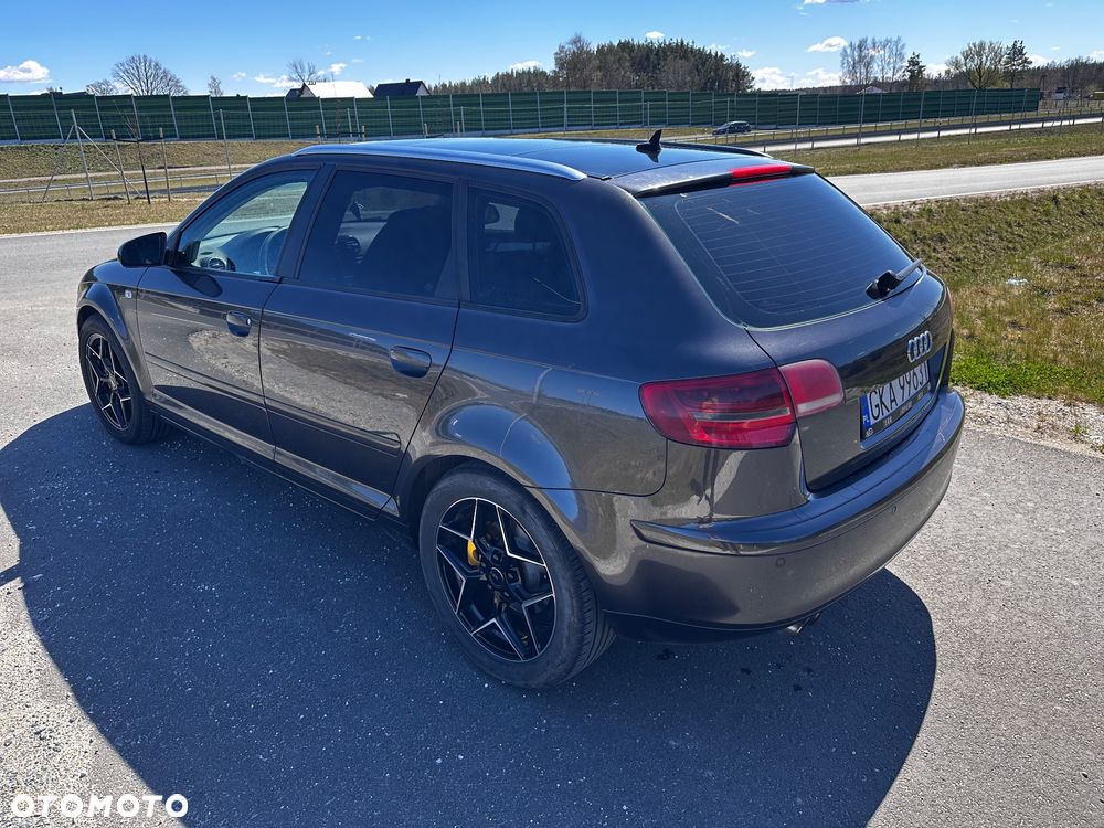 Audi A3 Sportback 2.0 TDI DPF (DSG) S tronic Ambiente - 6