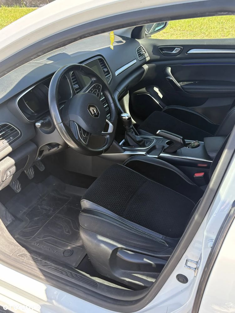 Renault Megane 1.5 dCi Intens - 8