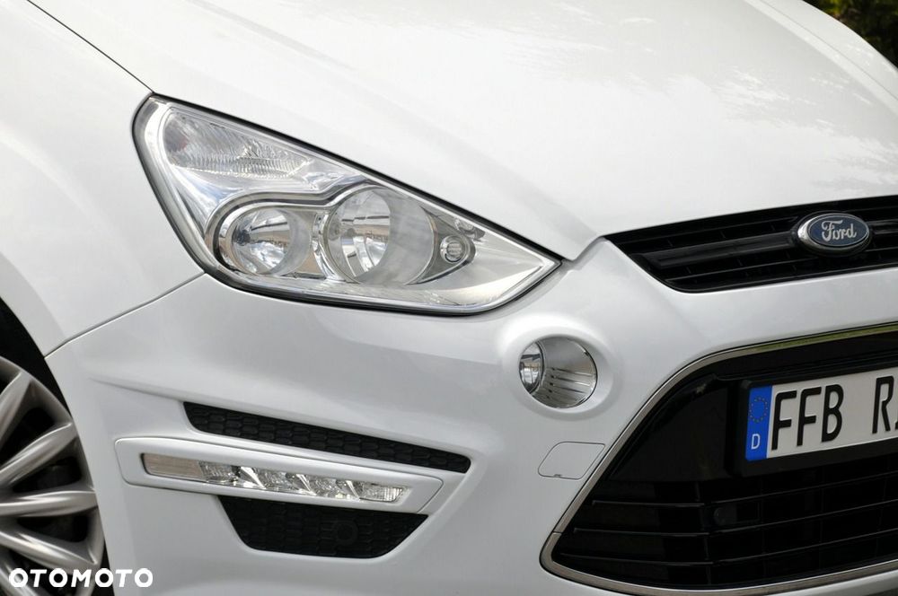 Ford S-Max - 12