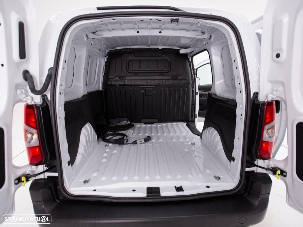 Peugeot e-Partner 54 KWH c/IVA - 6