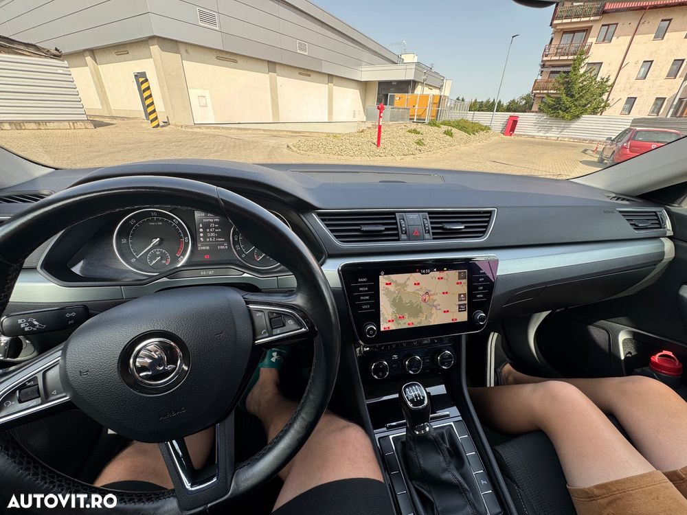 Skoda Superb 2.0 TDI Style - 19