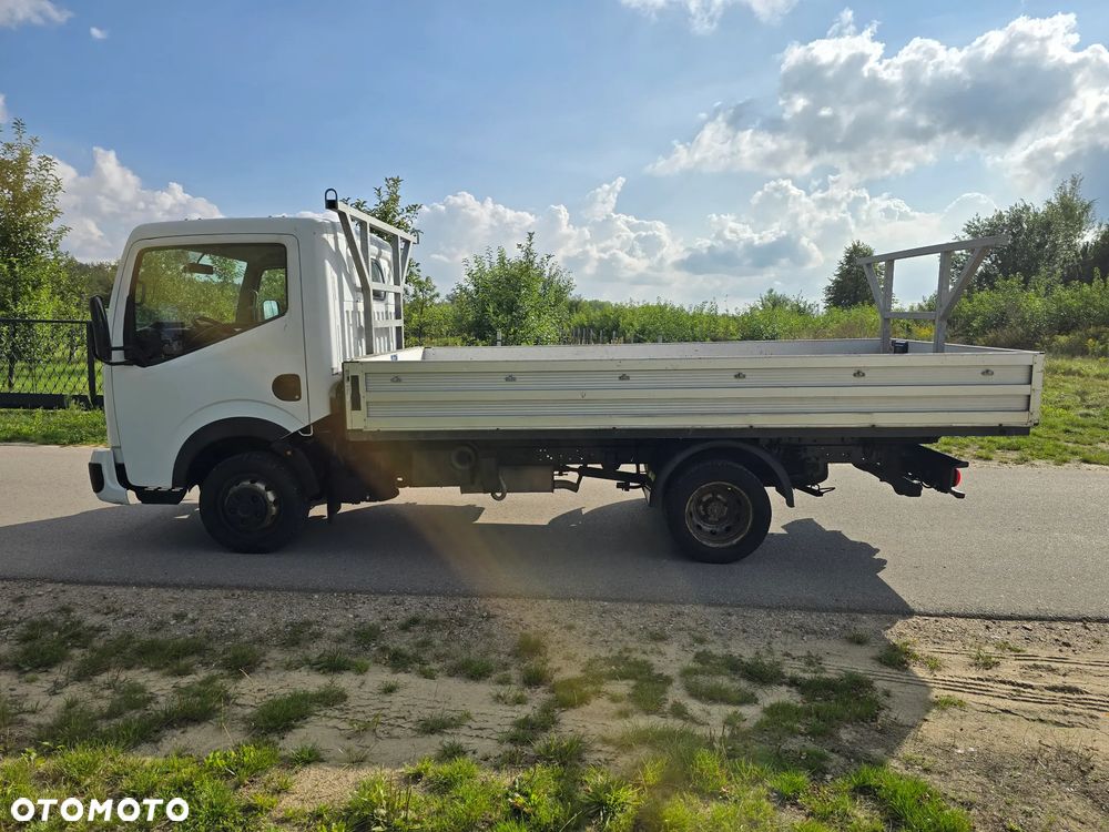 Nissan Cabstar Maxity - 2
