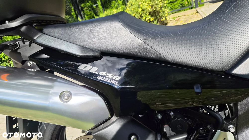 Suzuki V-STROM - 12