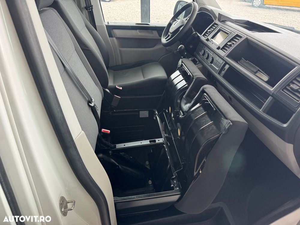 Volkswagen Transporter - 29