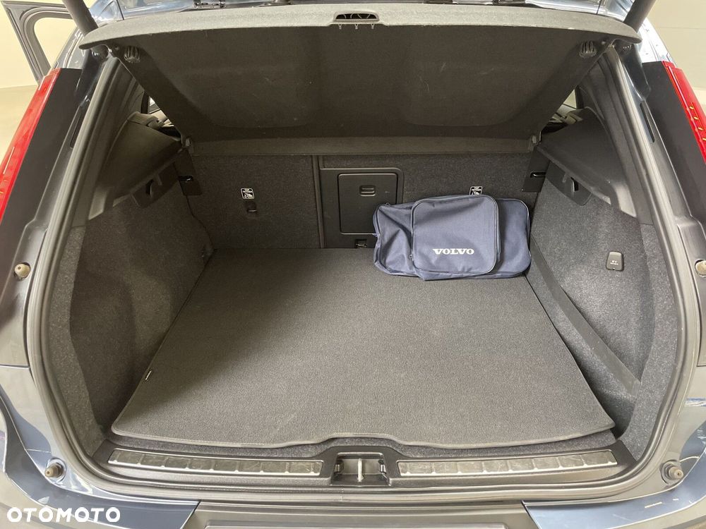 Volvo XC 40 D4 AWD Inscription - 33