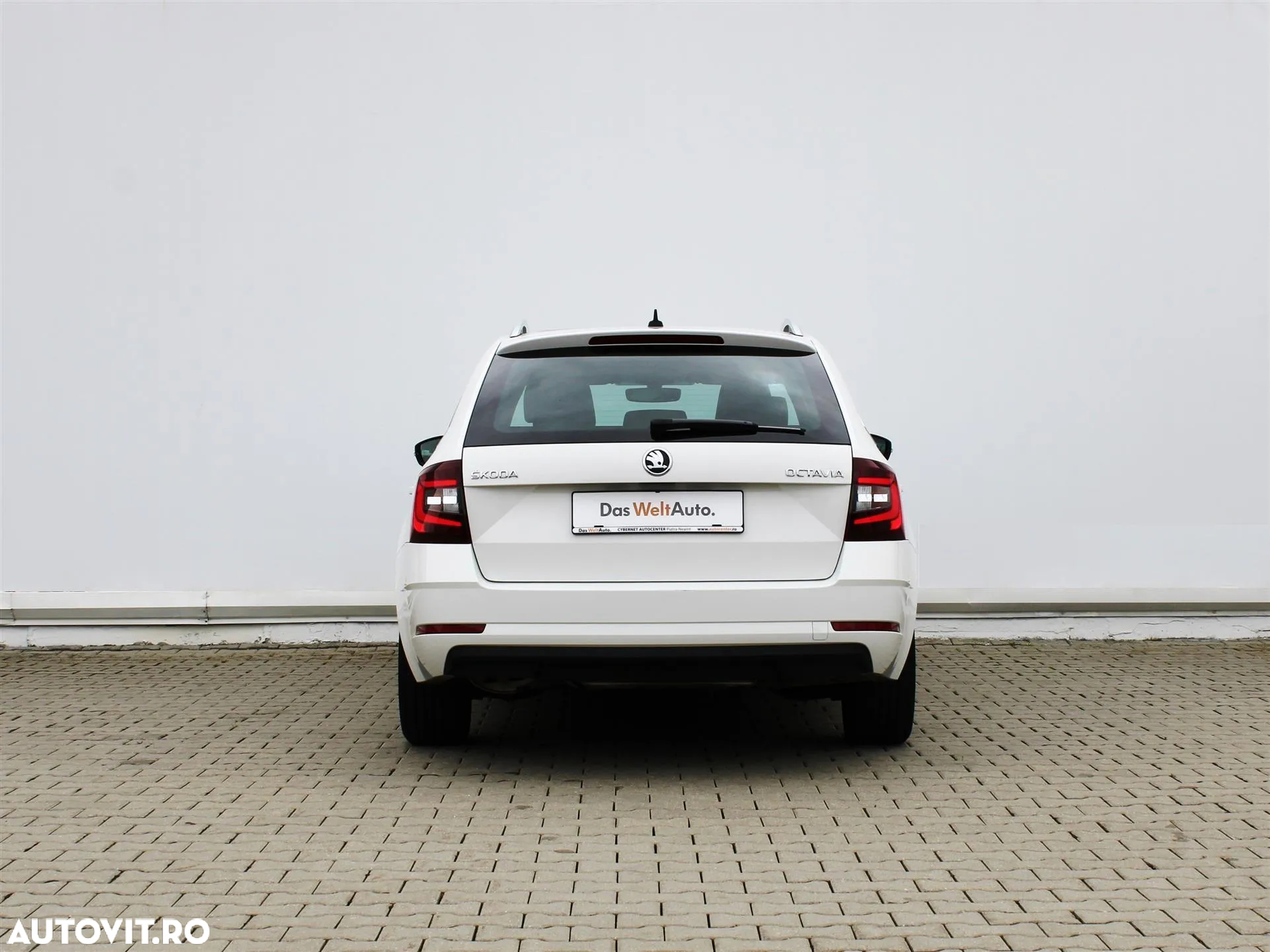 Skoda Octavia Combi 1.5 TSI ACT Style - 4