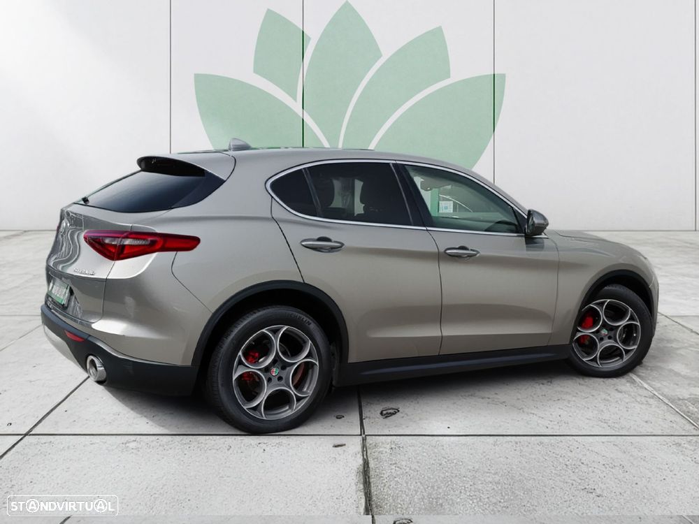 Alfa Romeo Stelvio 2.2 D Super AT8 - 5